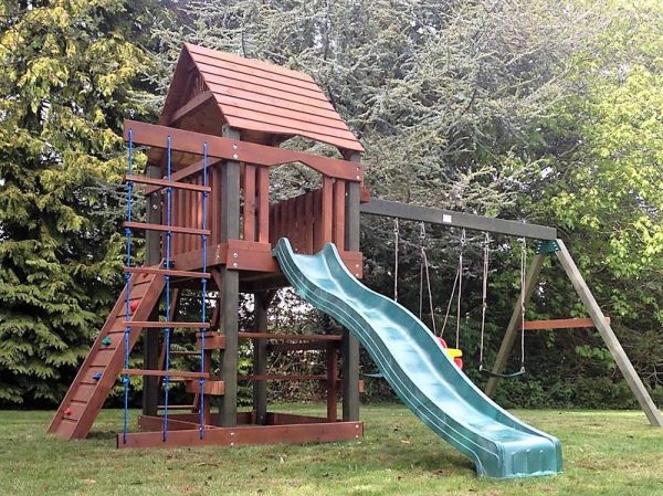 Climbing frame,slide,rock wall.swings, baby swing,climbing net ,picnic table and bench and play house
