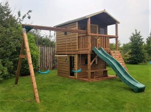 Tabby Treehouse with play shop swings and slide sttswings