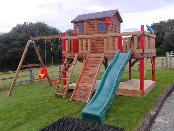 Play house large play deck timber sand box lid swing set