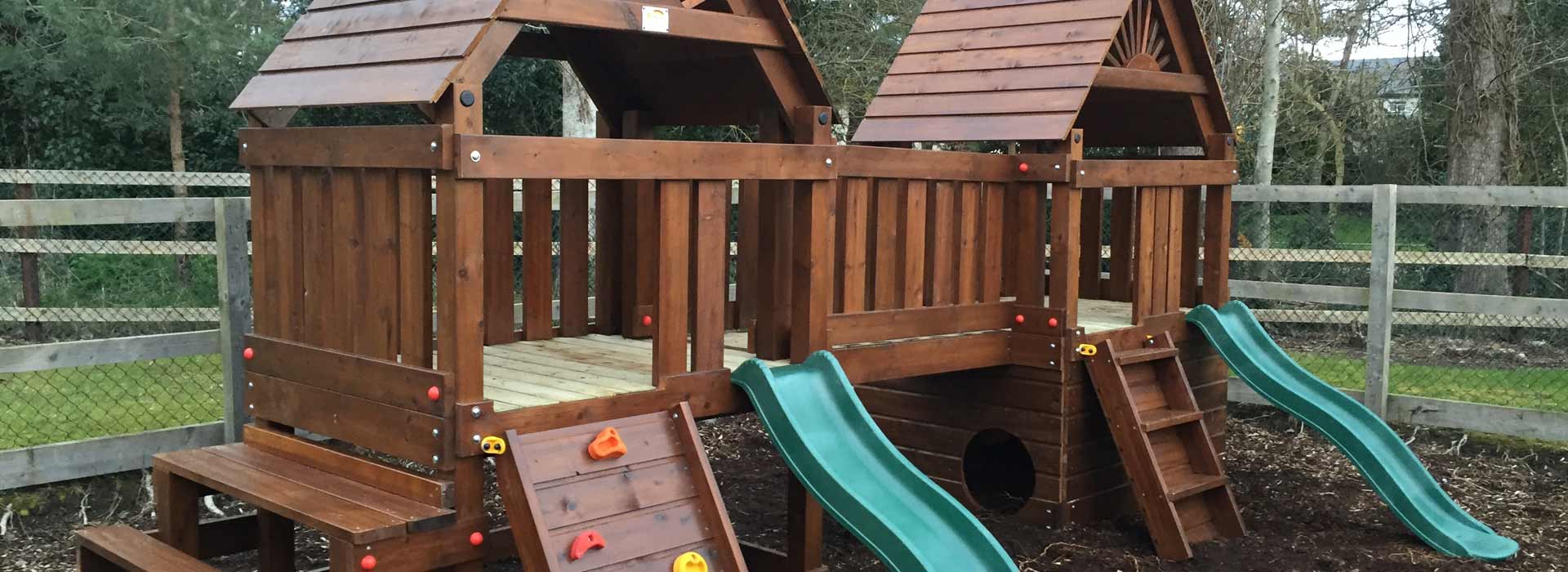 Deluxe 2 story playhouse internal loft